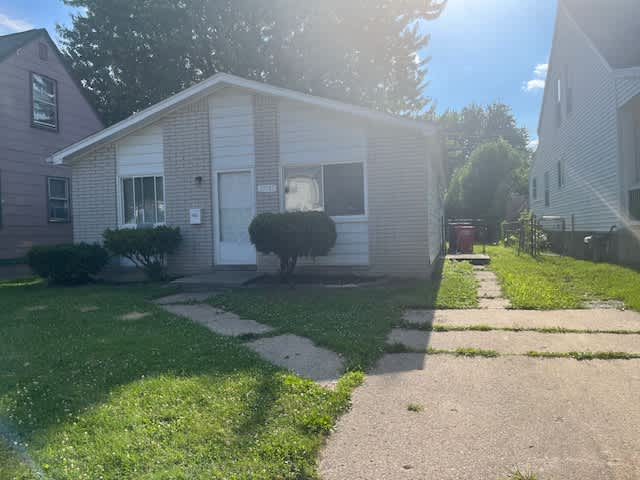 27547 O'Neil Street – photo 1 of 10