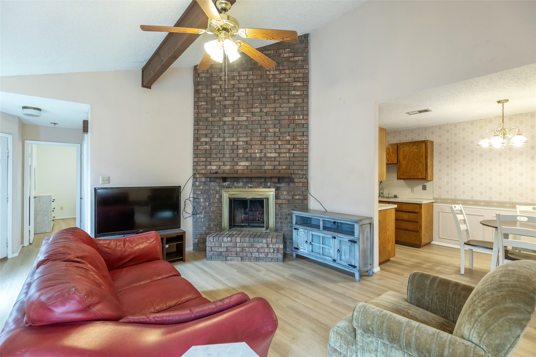 4074 Russell Avenue – photo 1