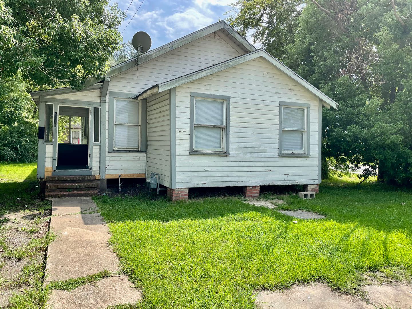 1491 Brockman St, Beaumont, TX 77705 – photo 1