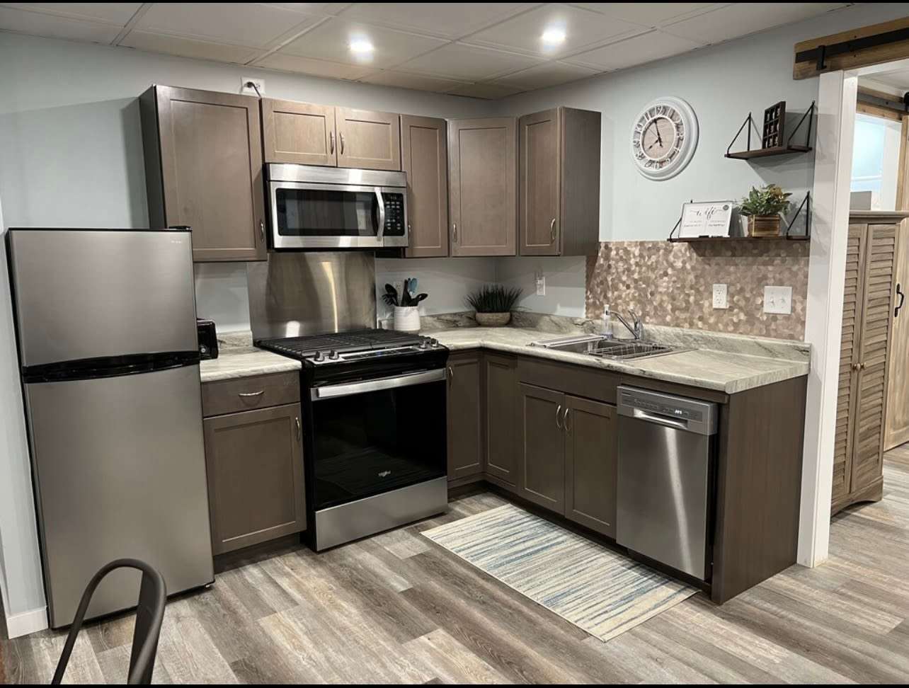 125 E Barker Ave – photo 1 of 44