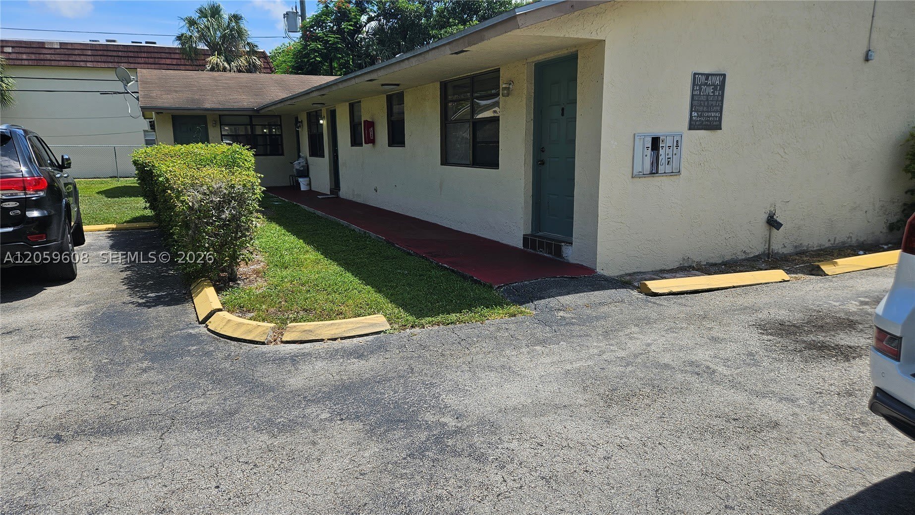 2508 E Johnson St – photo 1