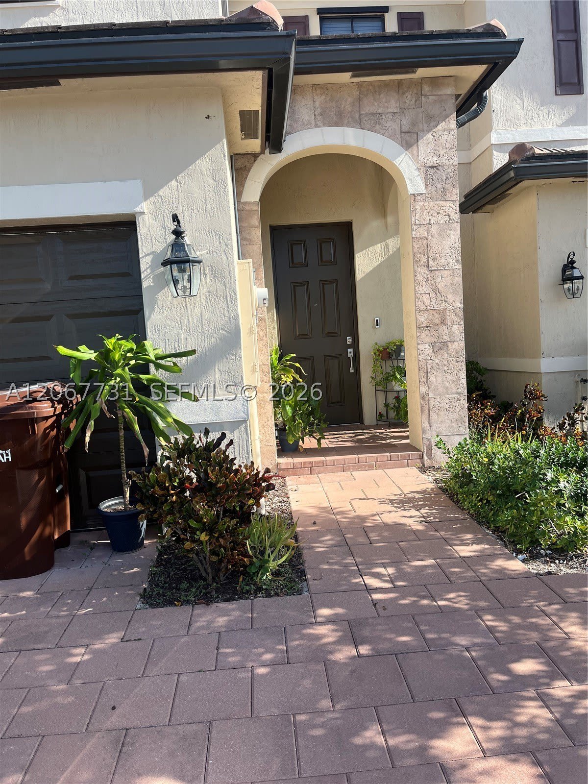 3382 W 112th St – photo 1