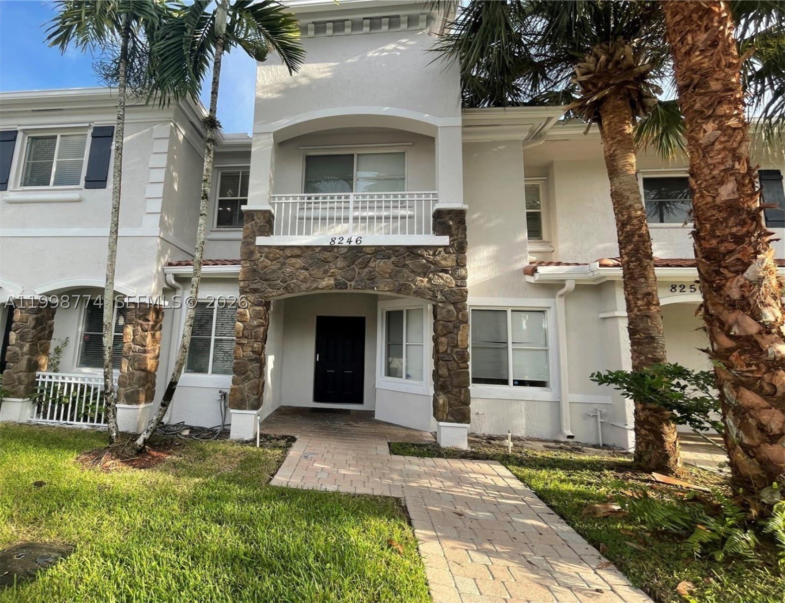 8246 SW 27th St – photo 1