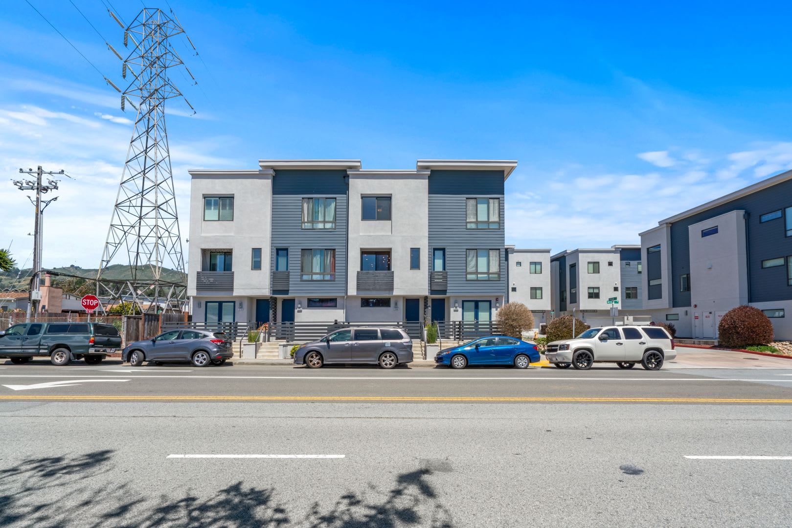 Built in 2017! Rarely available 3Bed/3Bath Townhome in SSF – photo 1 of 38
