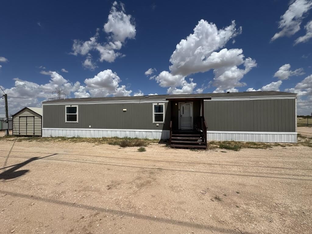 15211 E County Rd 160 – photo 1 of 21