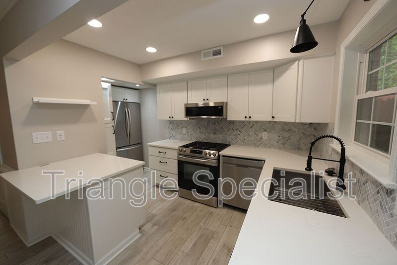 3719 Jamestown Circle – photo 1