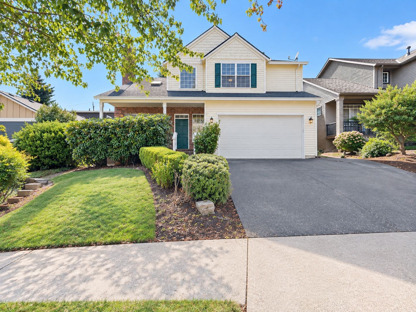Beautiful 4-Bedroom Home with Spacious Living Areas, Fenced Yard & 2-Car Garage – photo 1