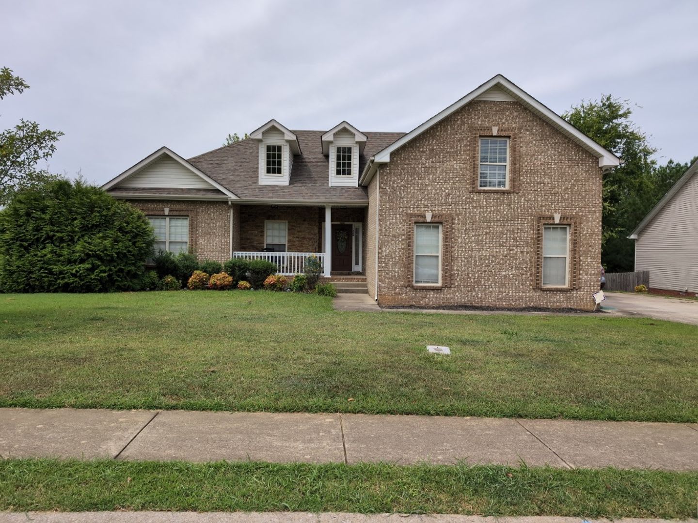 1320 Vantage Court – photo 1