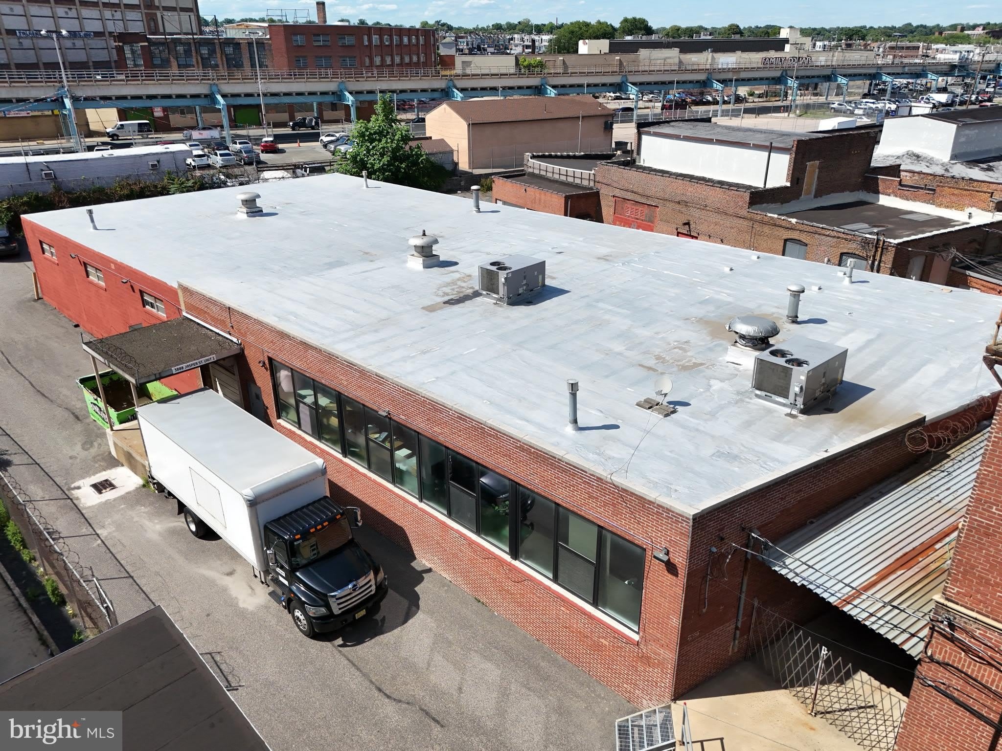 3800 JASPER Street – photo 1