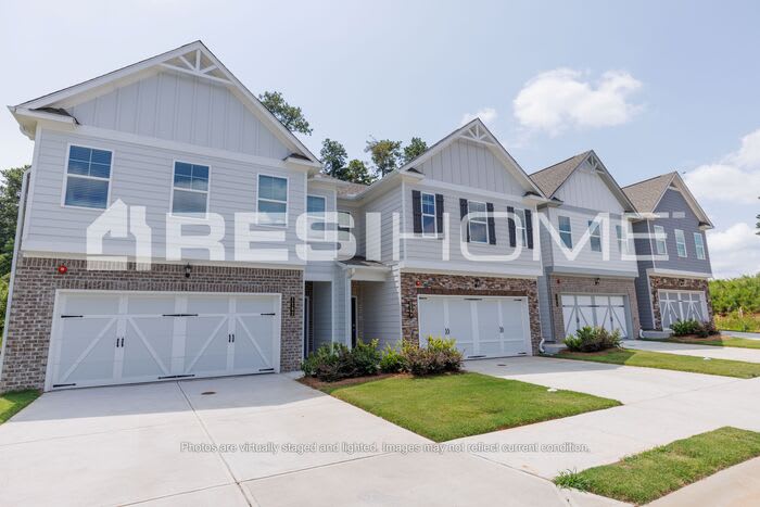 1290 Woodlyn Chase Ne – photo 1 of 167