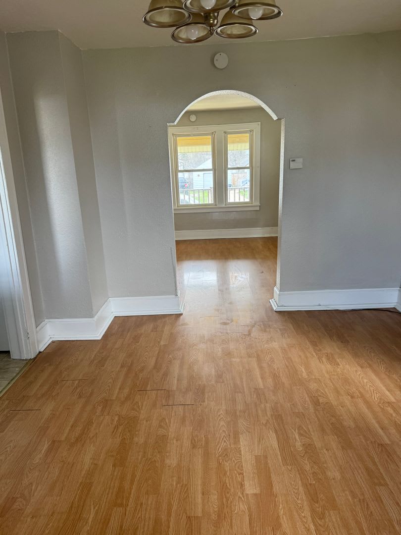 3 Bedroom Single Family – photo 1