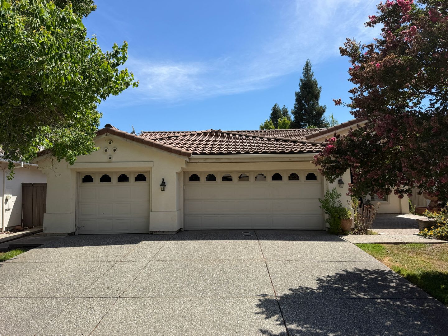3 Bed Home in North Natomas with 3 Car Garage and Home Office – photo 1