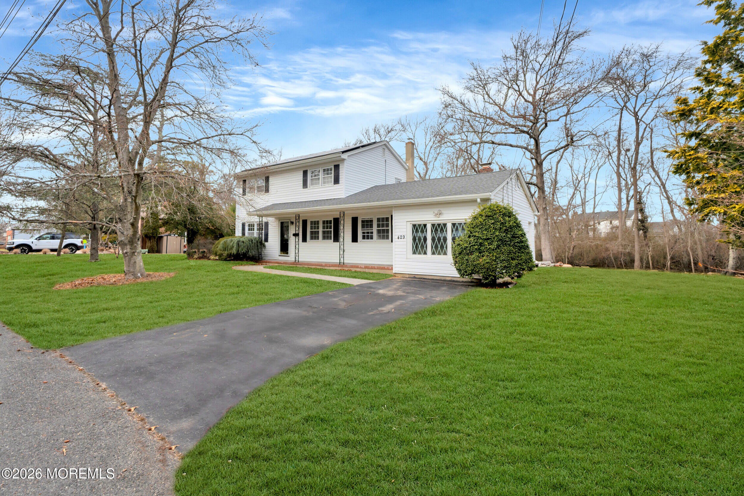429 Lake Avenue – photo 1