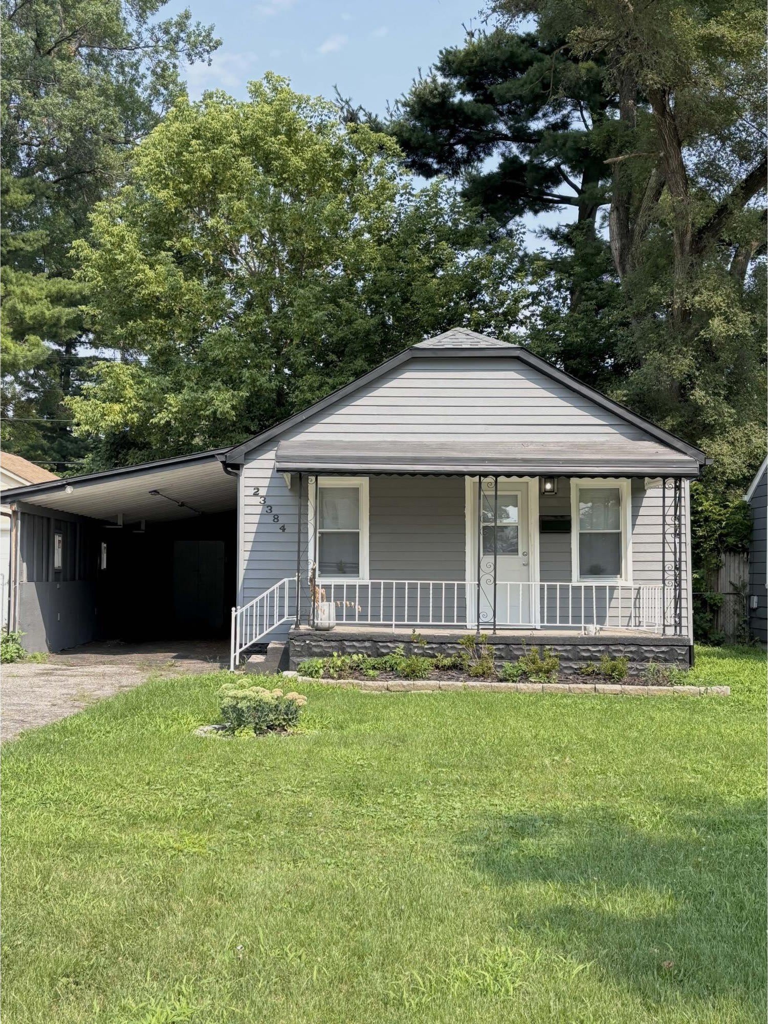23384 Tawas Avenue – photo 1 of 7