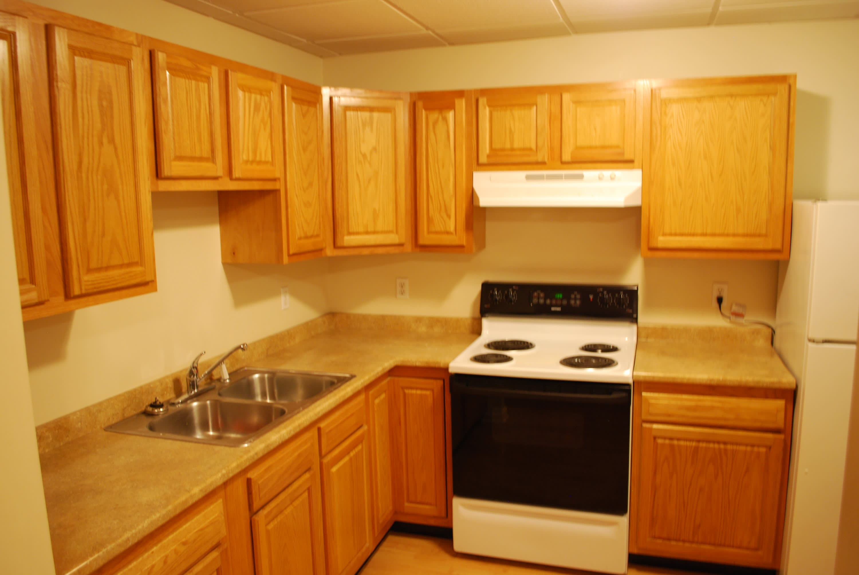 991 Market St., C – photo 1 of 4
