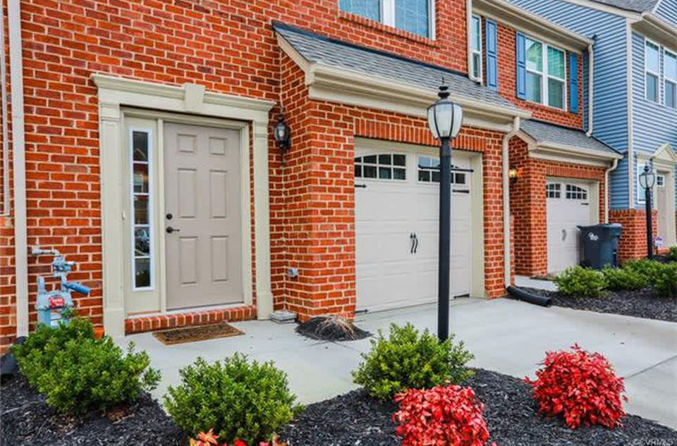 8952 Ringview Drive – photo 1 of 10