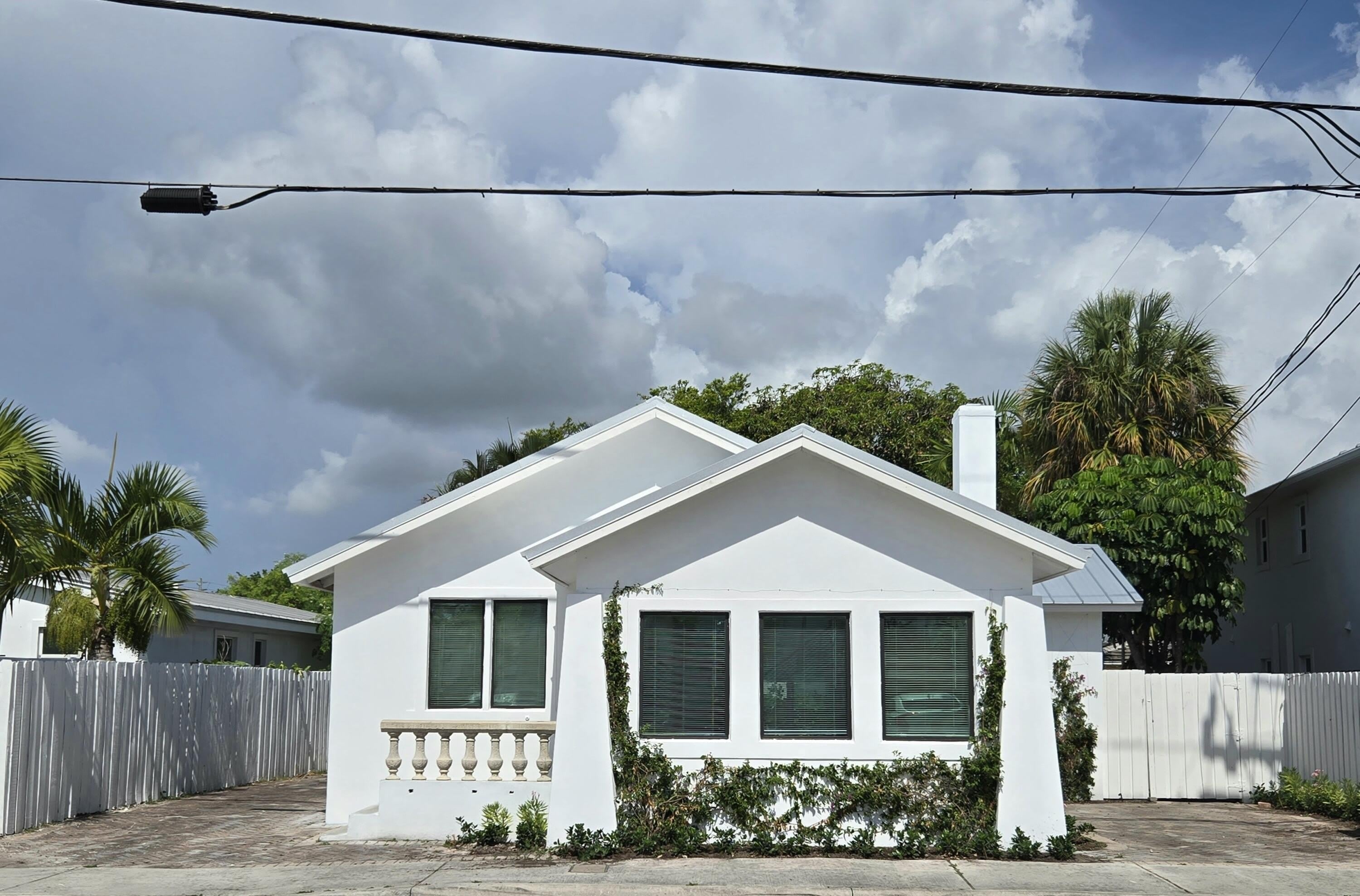 3809 S Olive Avenue – photo 1