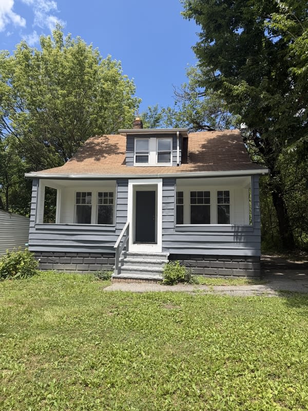 12315 Revere Avenue – photo 1