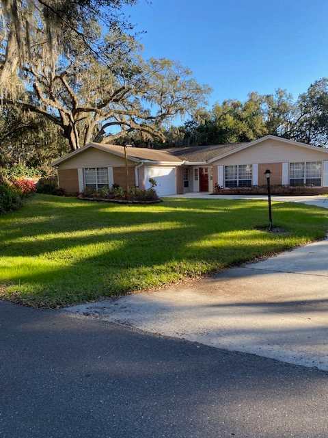 11717 Douglas Lane – photo 1 of 19