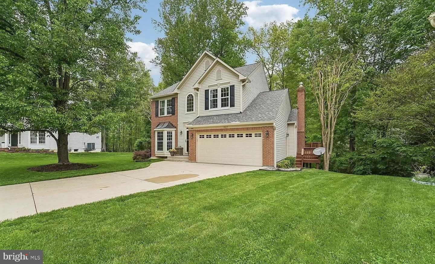 18613 MEADOWLAND Terrace – photo 1 of 9