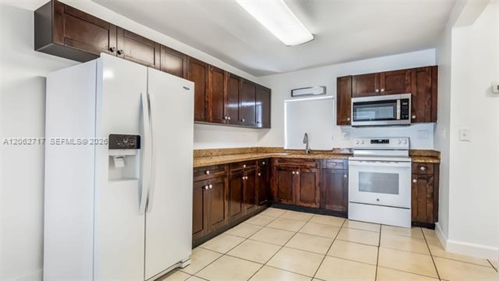 117 E 10th St # 117, Hialeah, FL 33010 – photo 1