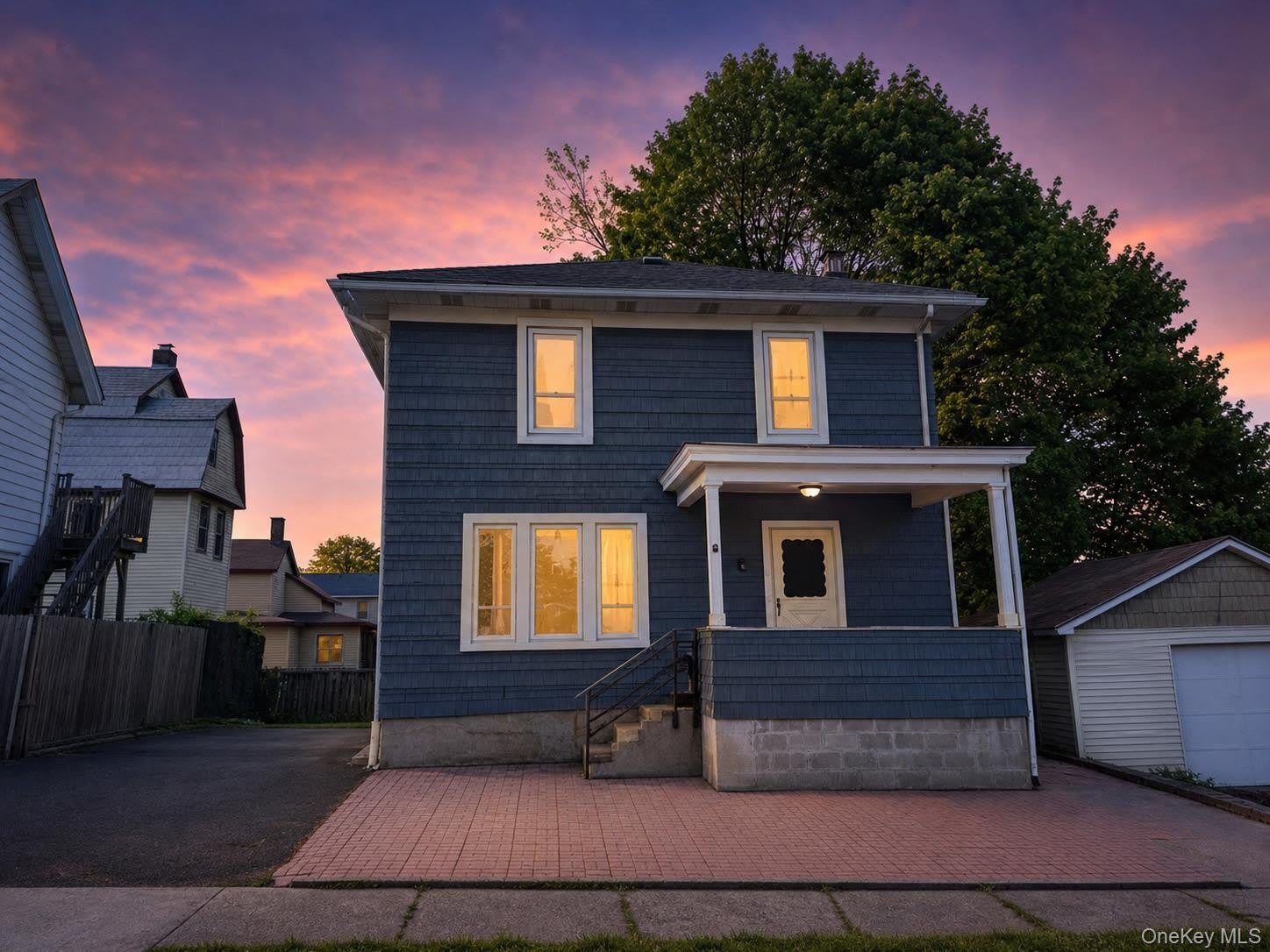 39 Crescent Place – photo 1 of 12