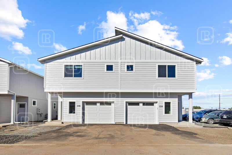 308 South Woodlawn Lane 1 – photo 1 of 255