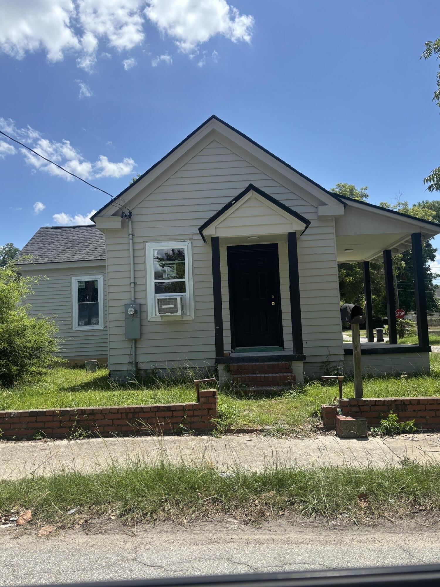 1744 Hicks Street – photo 1 of 18