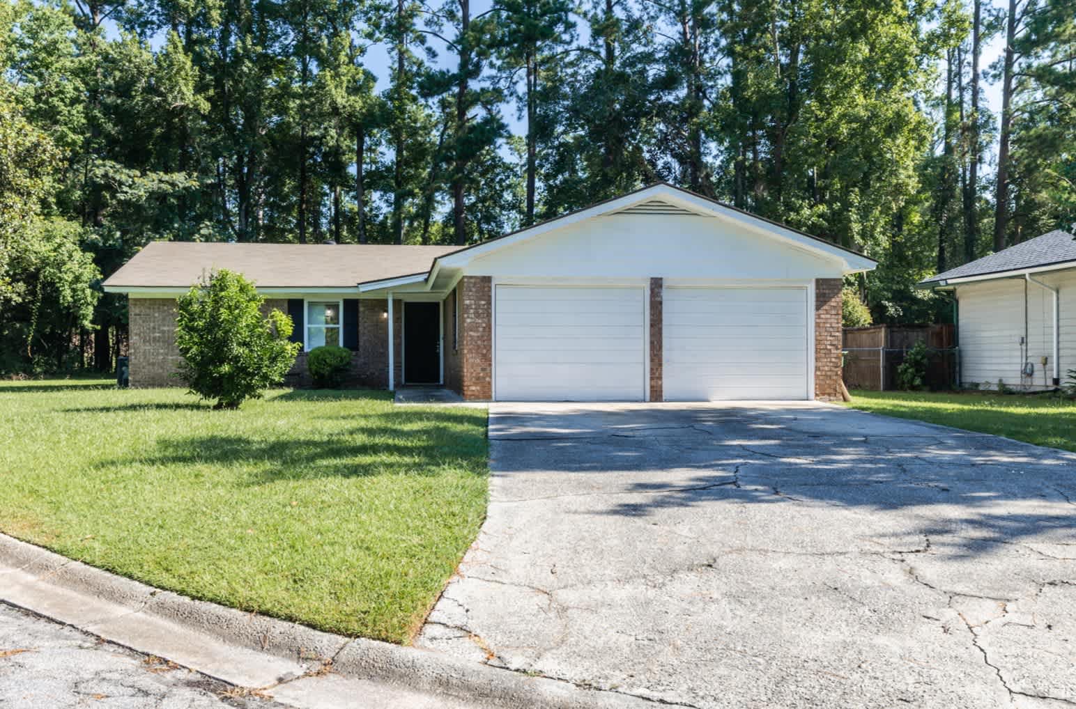 504 Heritage Dr – photo 1