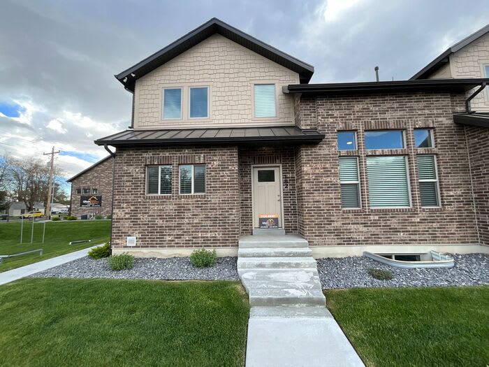 182 Fenway Fields Drive – photo 1 of 427