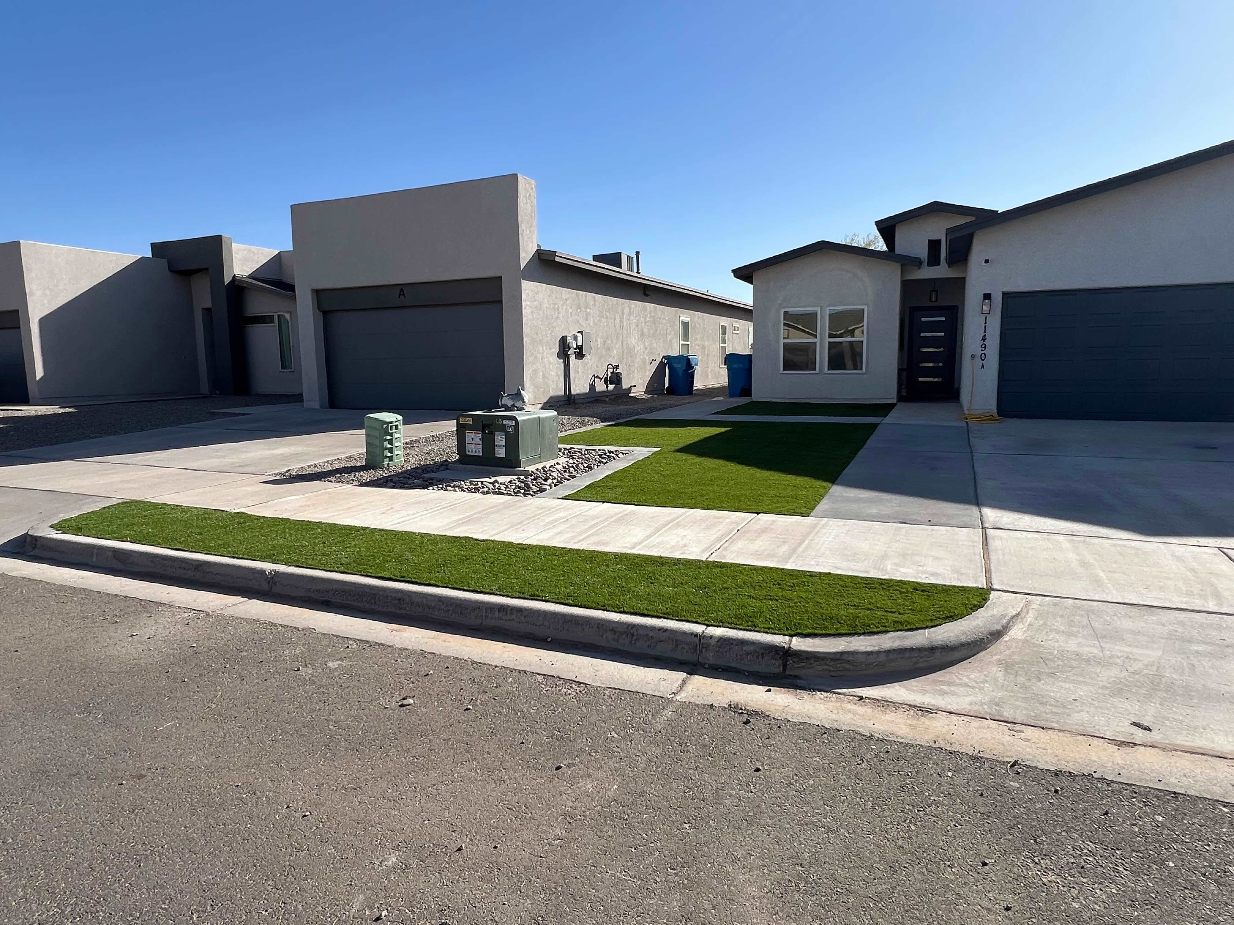 11490 Summer Dr – photo 1 of 41