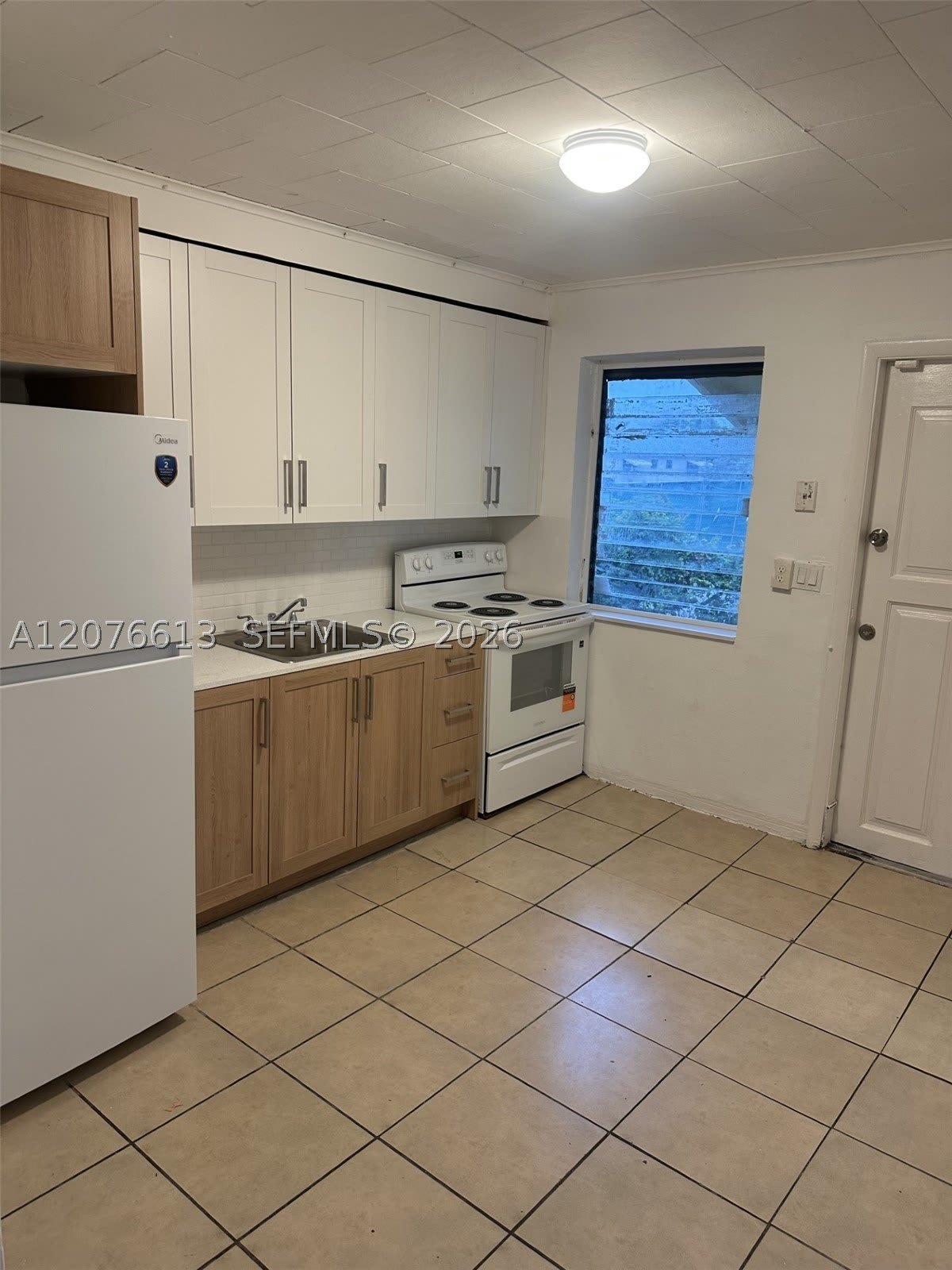 409 SW 4th Ter – photo 1