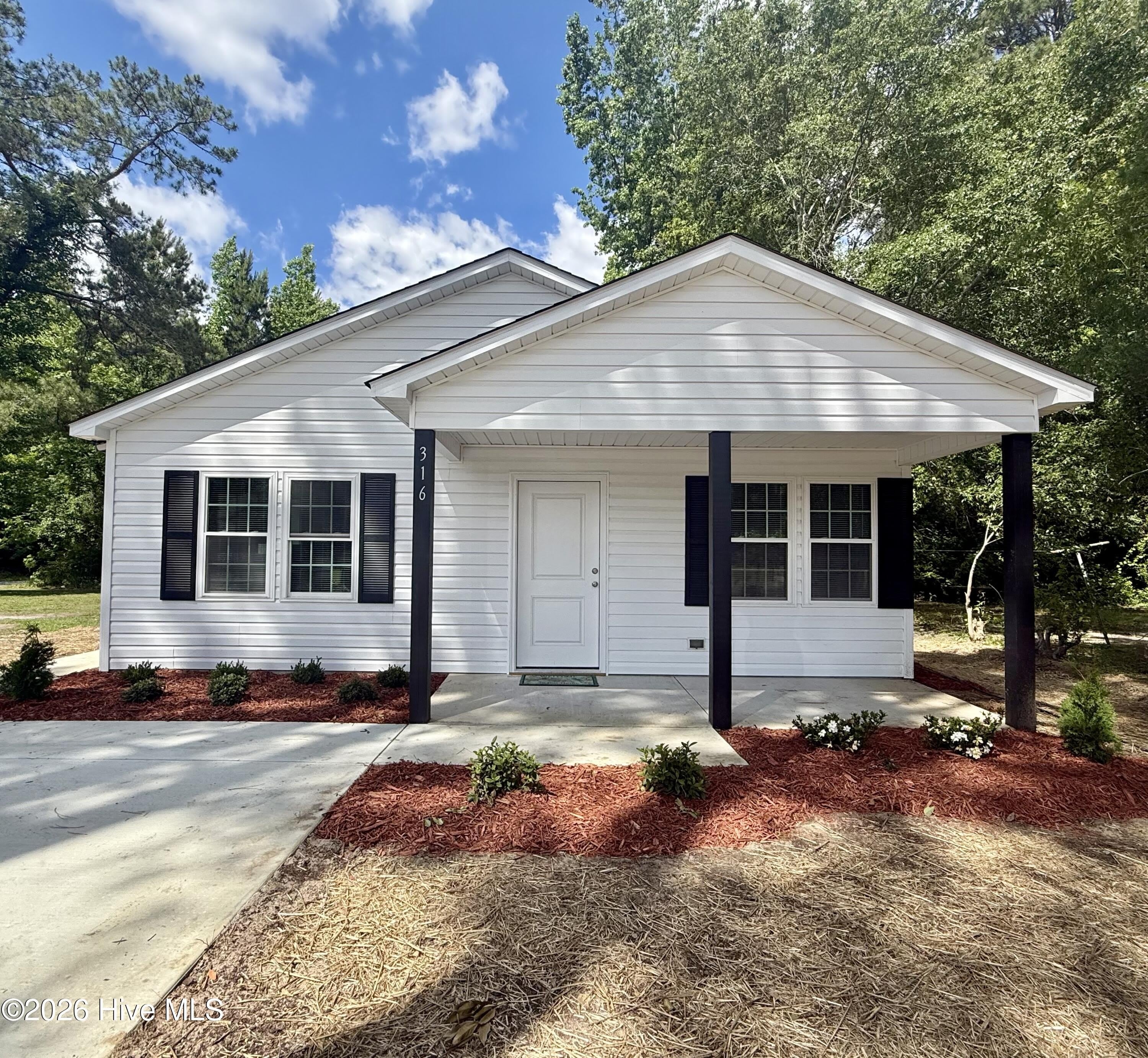 316 S Gum Street – photo 1 of 19