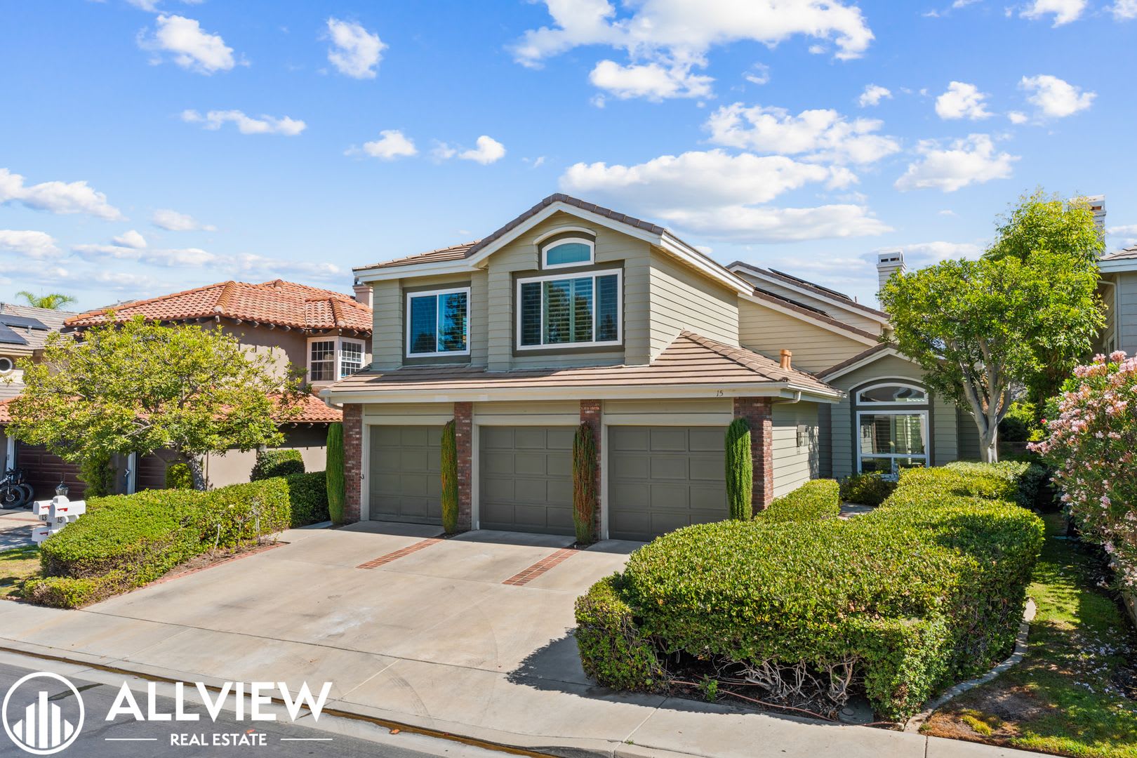 Luxury Living in the Prestigious Guard-Gated Community of Dove Canyon – photo 1