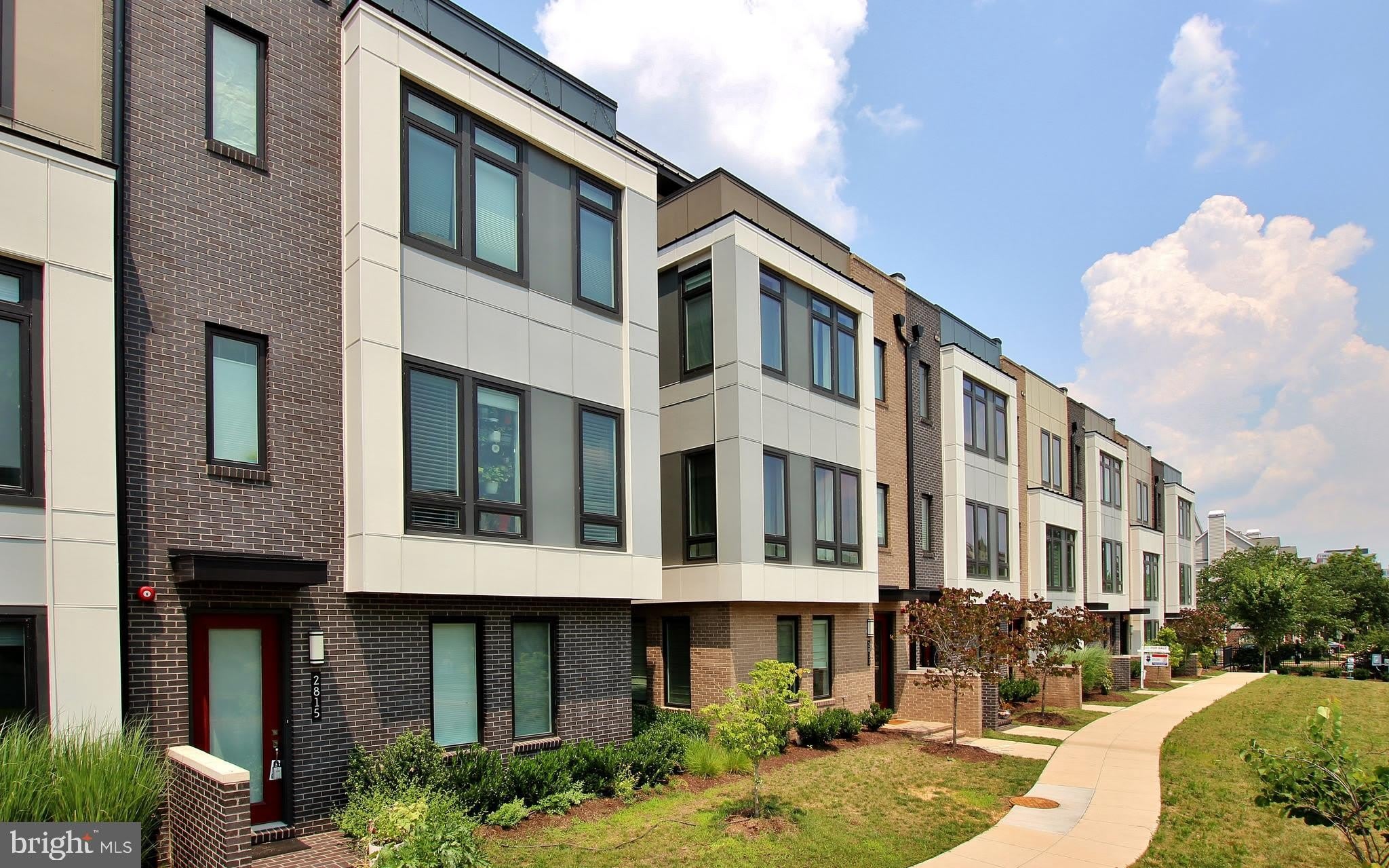 2815 Eisenhower Avenue – photo 1