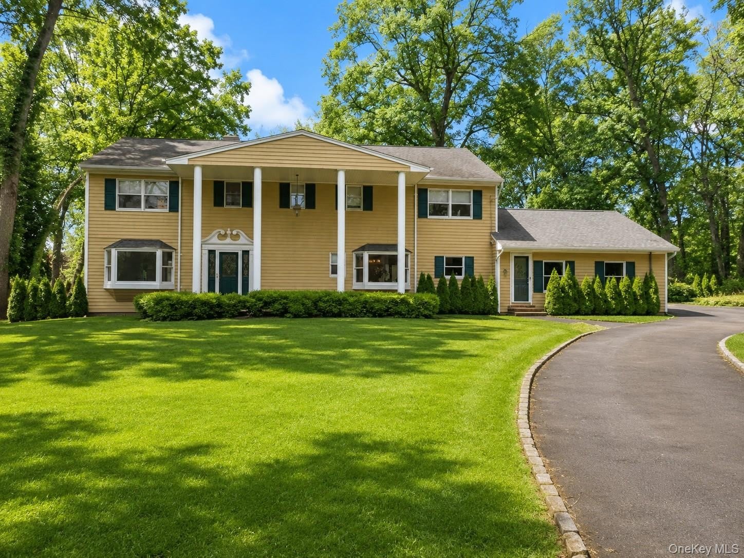 5 Linda Court – photo 1 of 38
