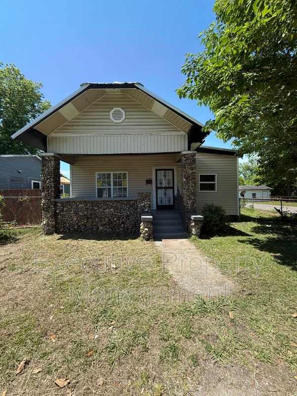 1303 Main Street
