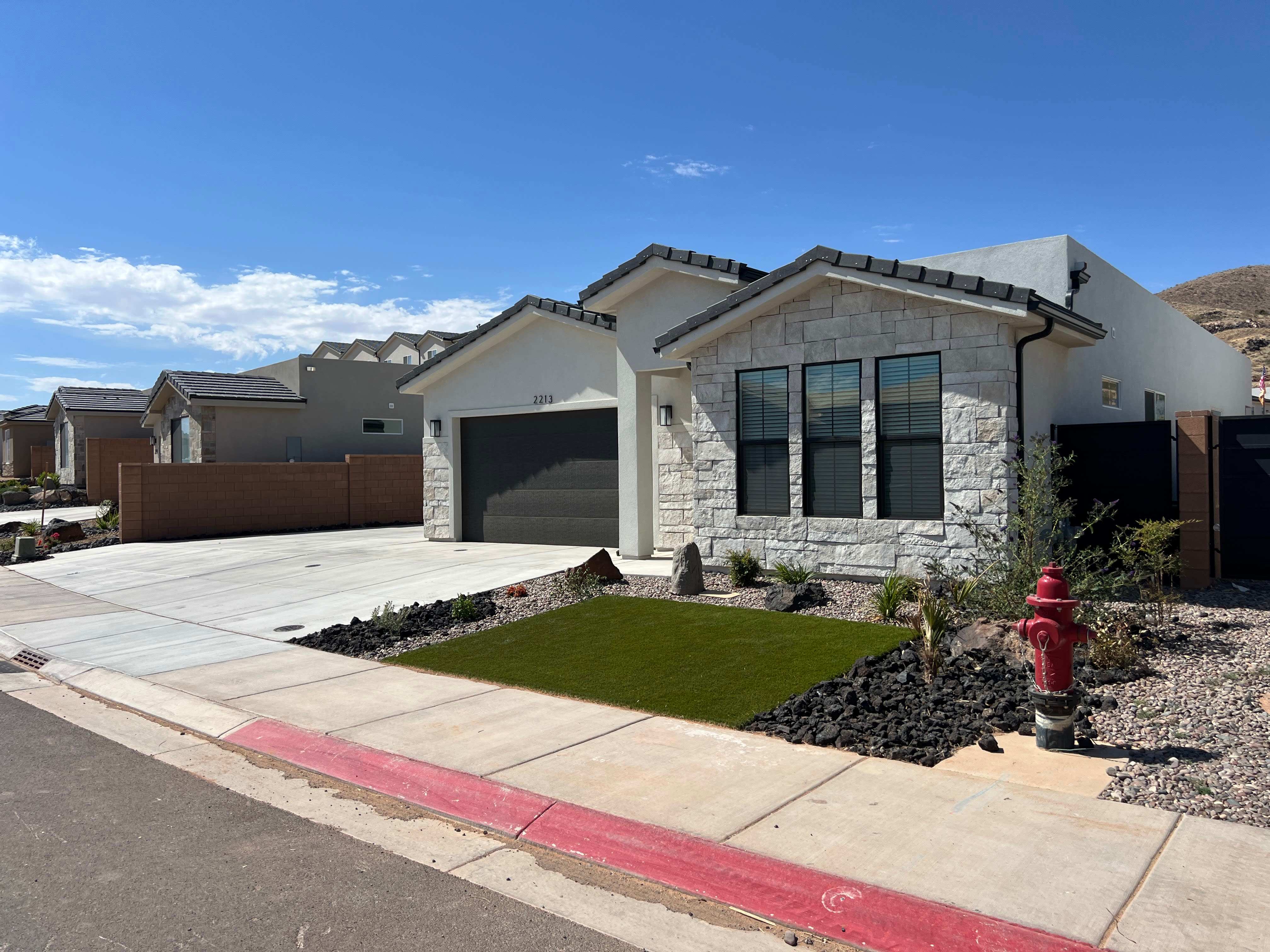 2213 W 320 S – photo 1