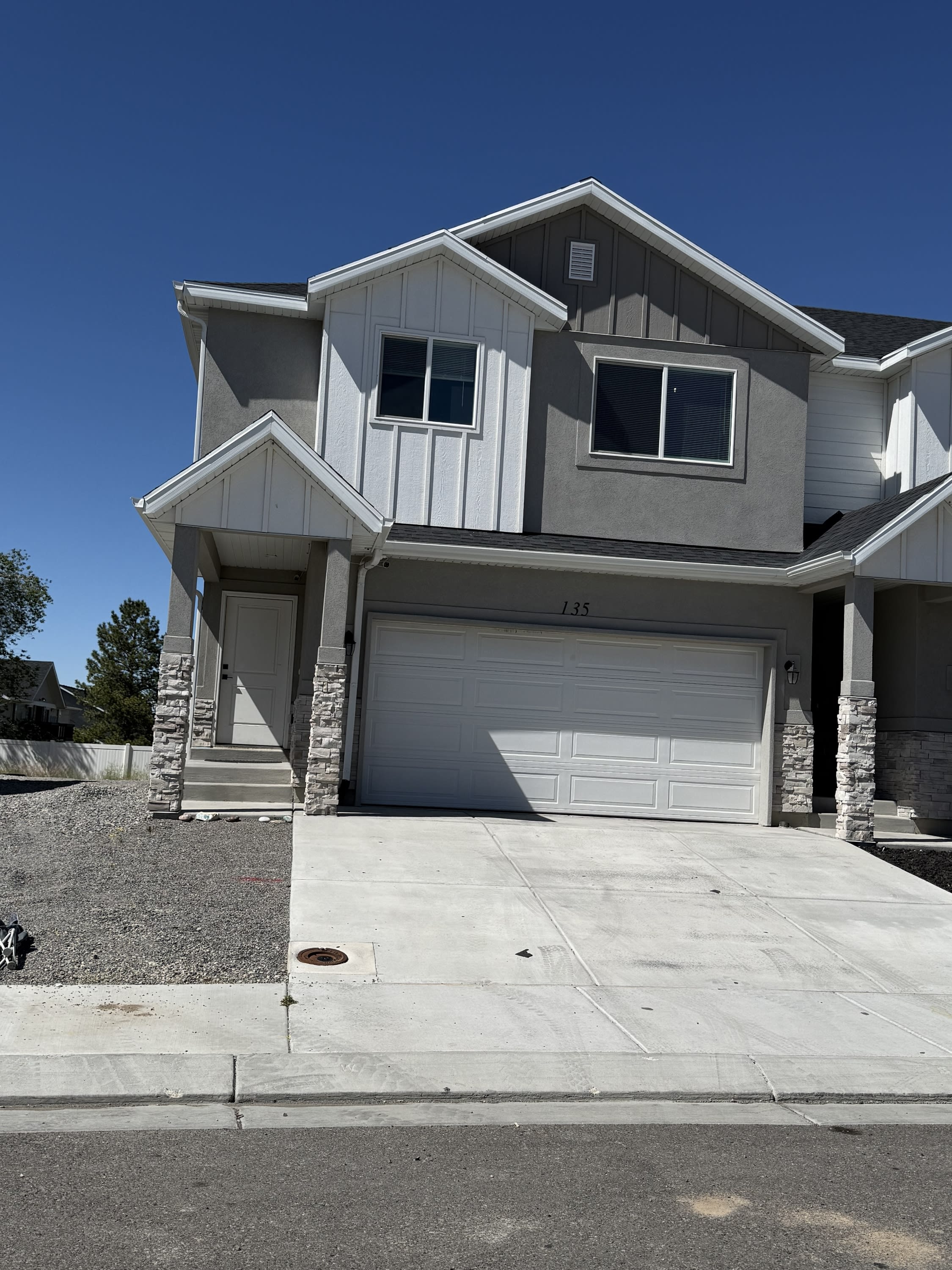 727 N 150 E Downstairs – photo 1 of 2