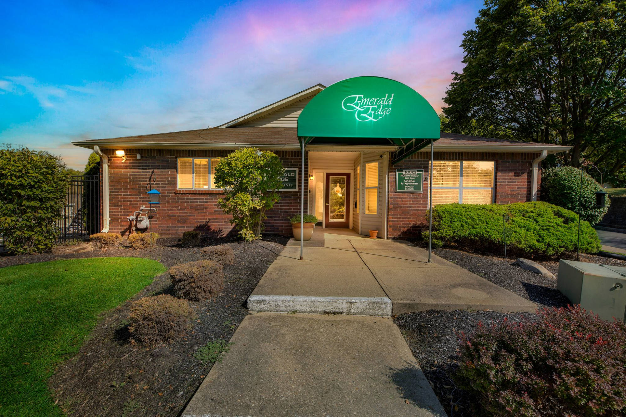 Emerald Edge Apartments – photo 1 of 14