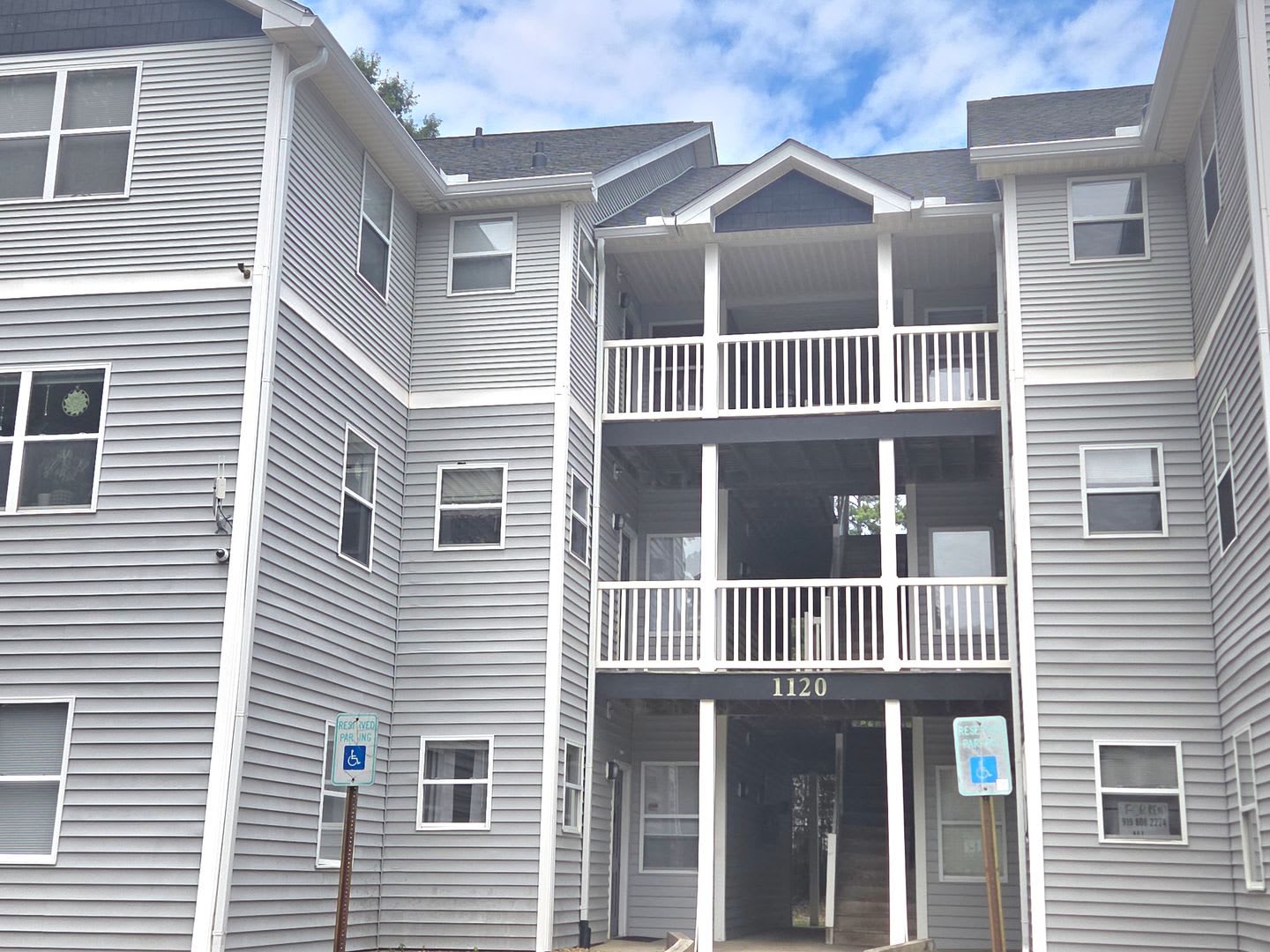 4 Bed 4 Bath Condo At University Oaks With Individual Room Rentals 250 Off Your First Full Month S Rent – photo 1 of 12