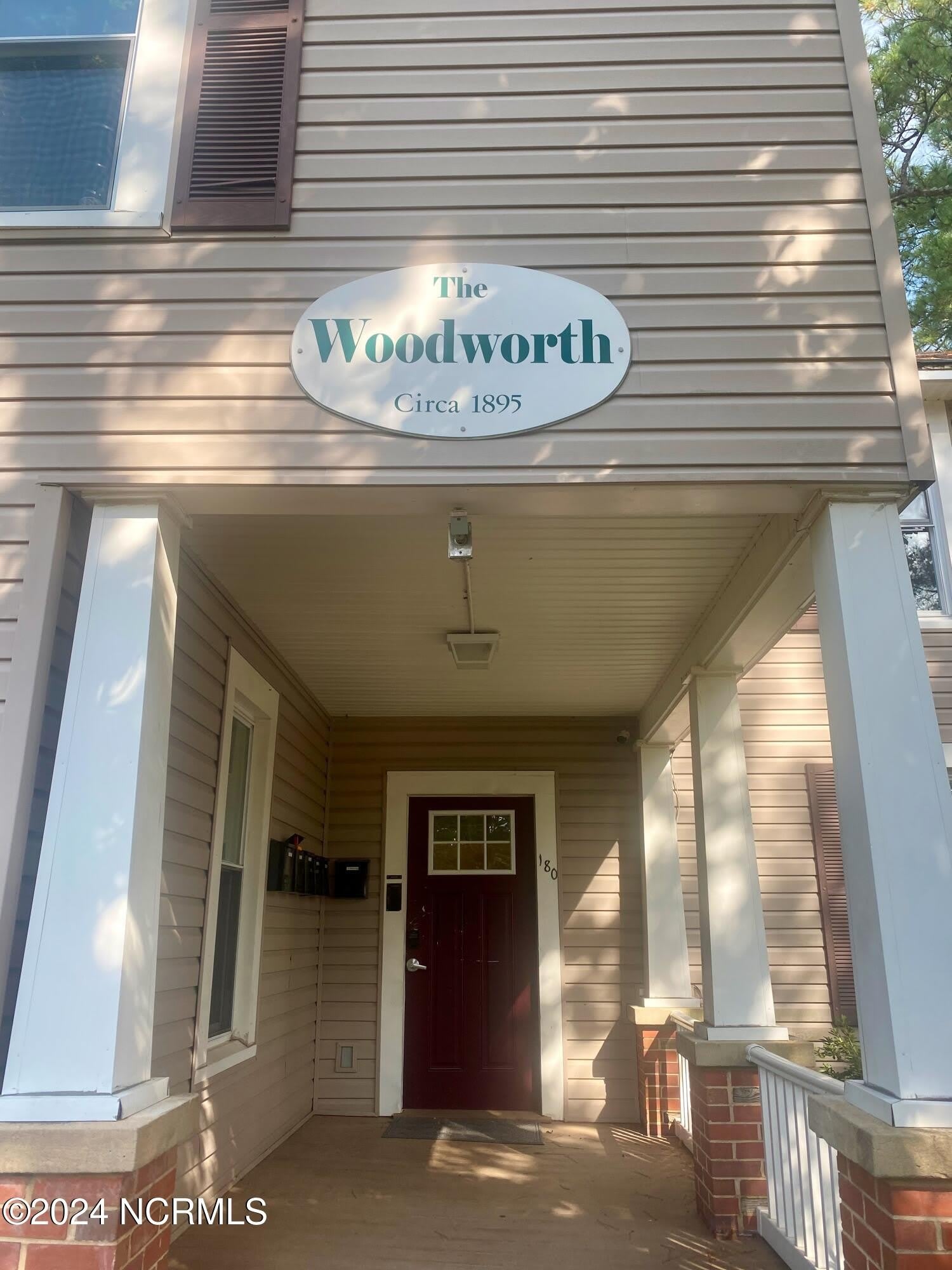 180 N Bennett Street – photo 1 of 12
