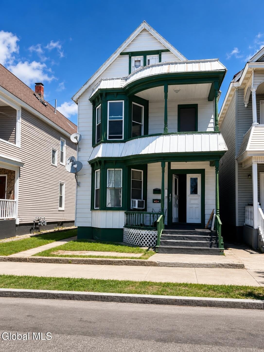 407 Victory Avenue – photo 1 of 130