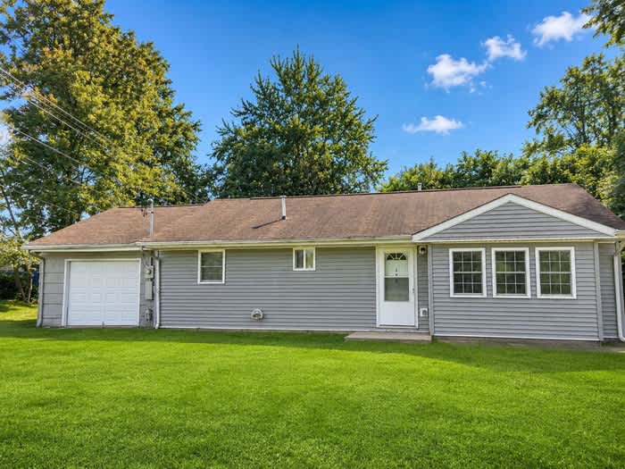152 Hutchinson Drive – photo 1 of 19
