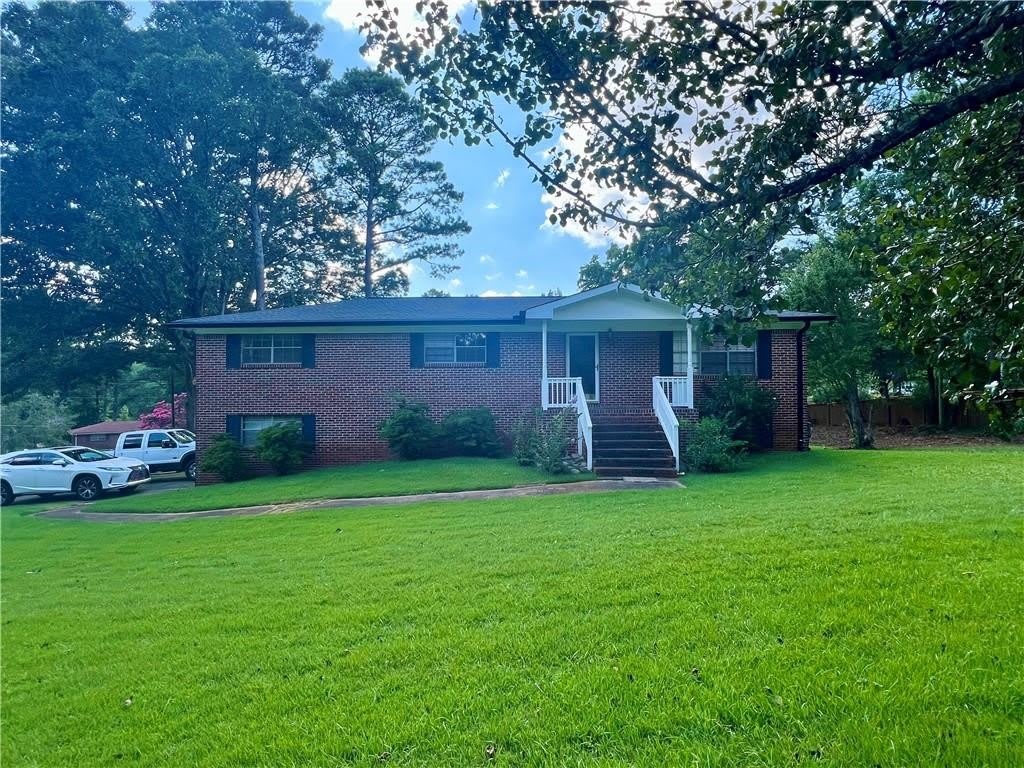 6695 Courtney Drive – photo 1