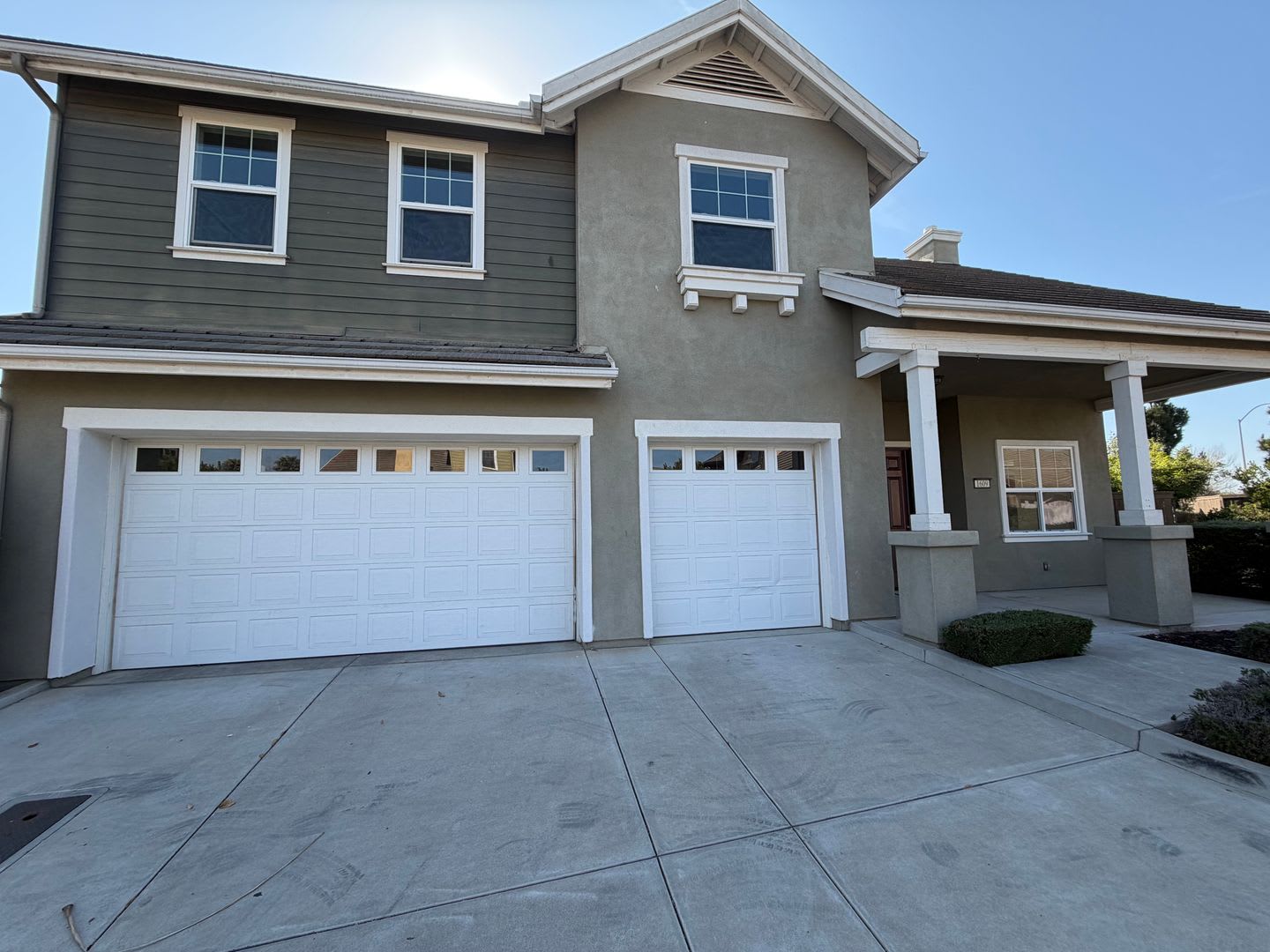 4Bed/3Bath Charming Home in Gated Community – 1609 Barolo St, Santa Maria – photo 1