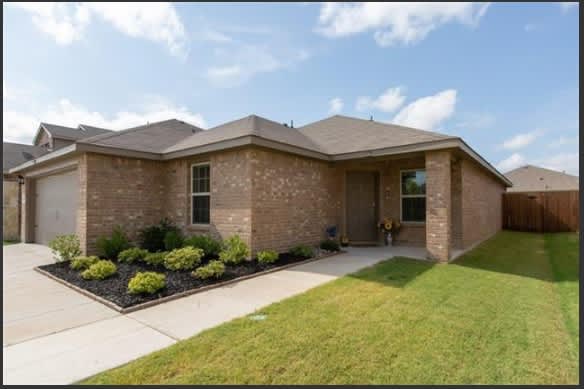 2432 French St – photo 1