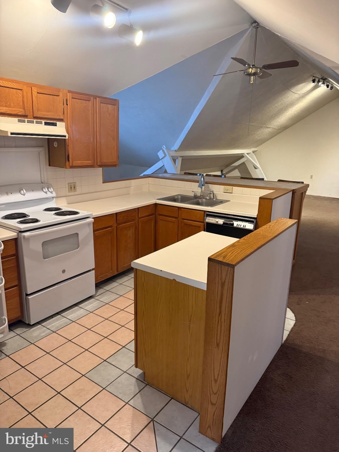 24 N 3Rd Street – photo 1 of 27