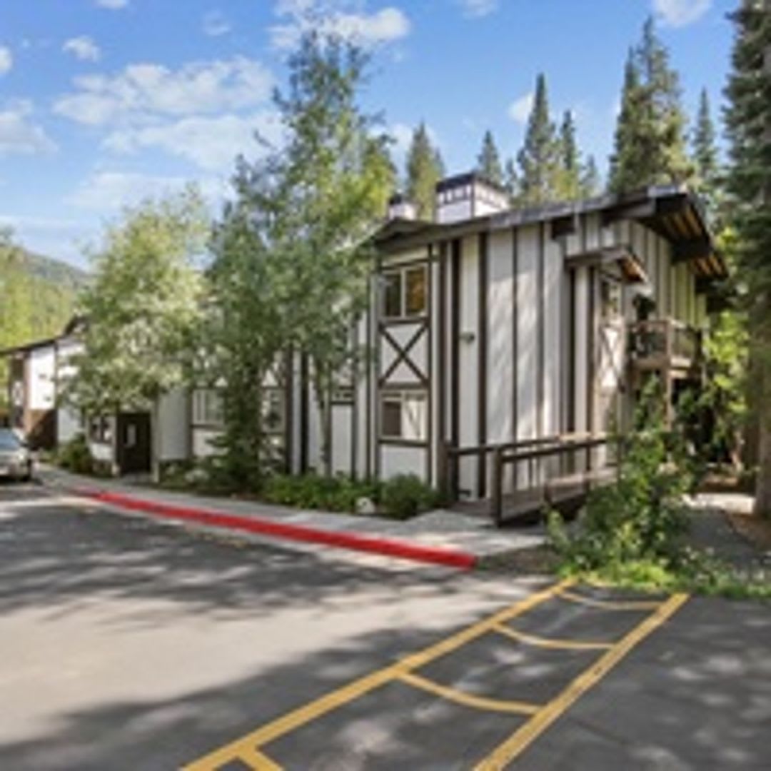 Tavern Inn 2 Bedroom Ski Lease In Olympic Valley – photo 1 of 222