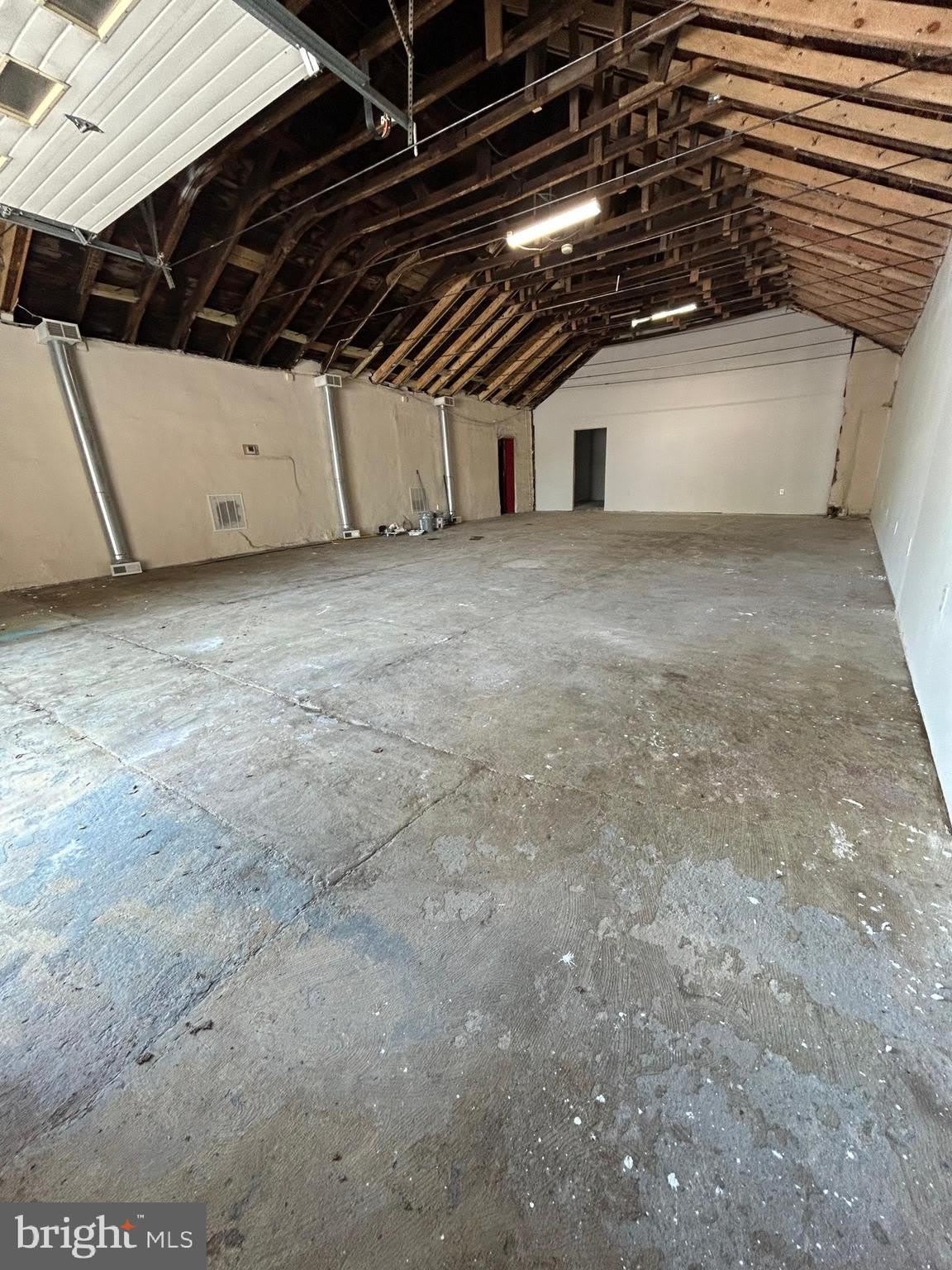 2305 MCELDERRY Street – photo 1